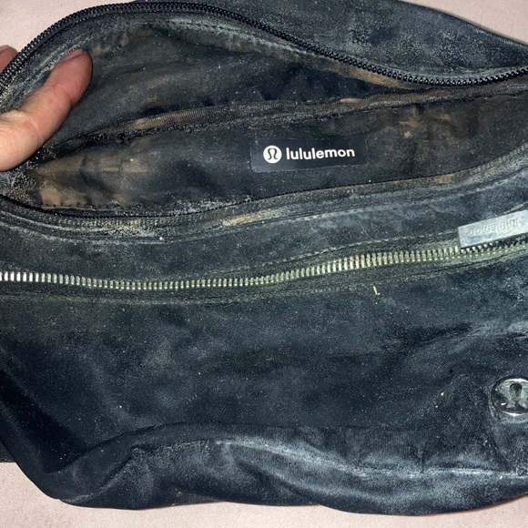 Lululemon black belt Bag - Picture 3 of 6